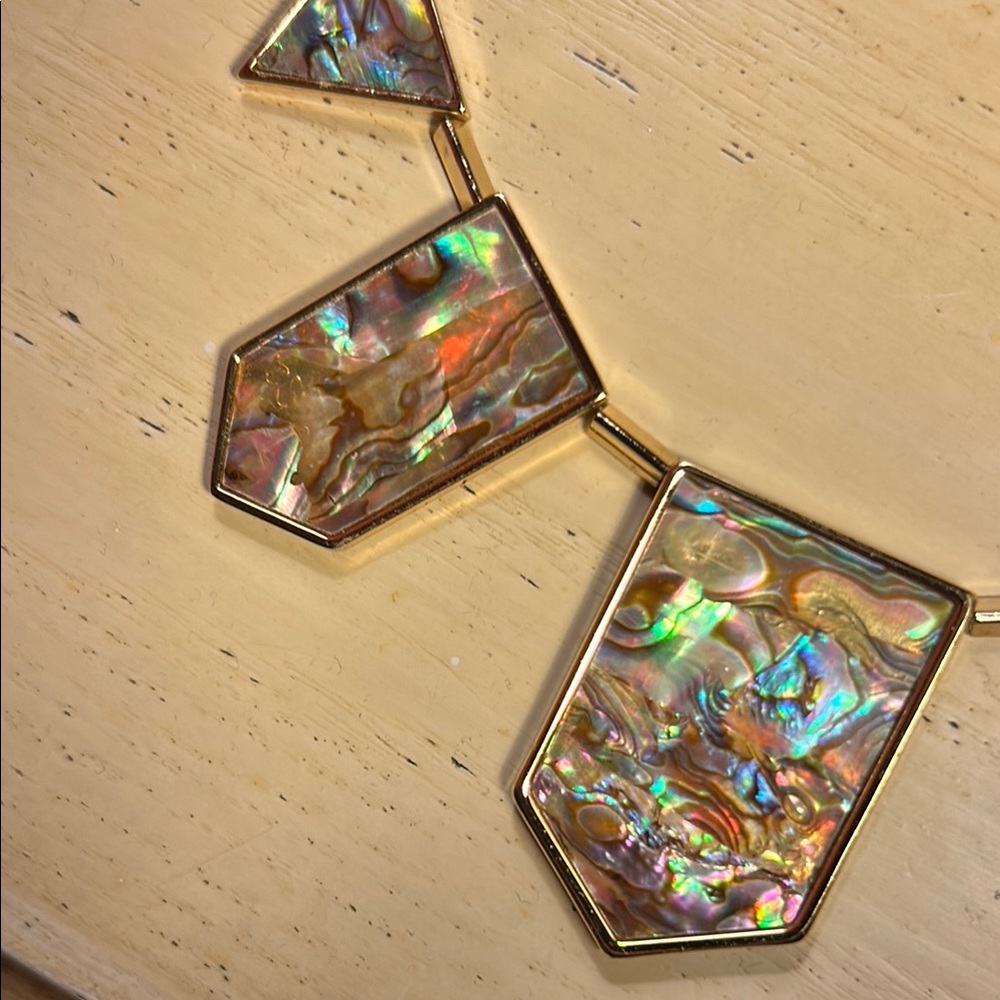 Gold toned Color and Multicolor Geometric Necklace Costume Jewelery - Picture 2 of 4